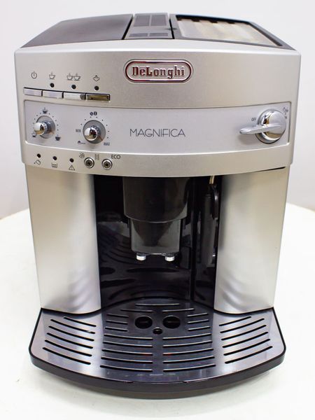 Кавомашина DeLonghi ESAM3200 S 1450w sn 00828 000031717 фото