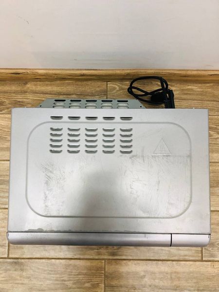 Мікрохвильова піч Bauknecht MW 122 SL 1100w sn 859991530581 000043357 фото