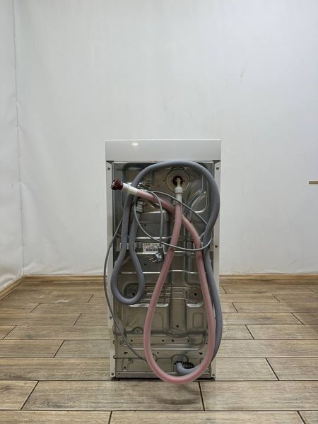 Стиральная машина вертикальная AEG Lavamat L60260TL 2200W 6кг sn 22300400 000054312 фото