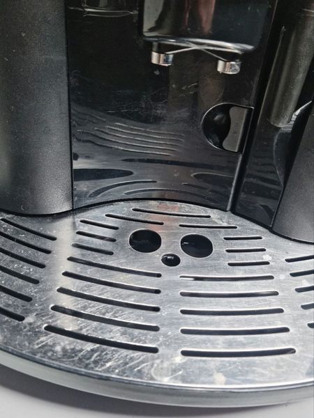 Кофемашина DeLonghi ESAM3000 B 1450w 000038314 фото