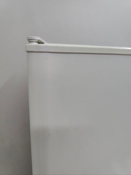 Морозильная камера Electrolux EUC31250W 100W 267л sn 74104243 n 459 000049670 фото