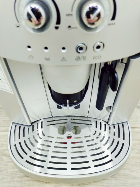 Кофемашина DeLonghi Magnifica ESAM4200 S 000039363 фото