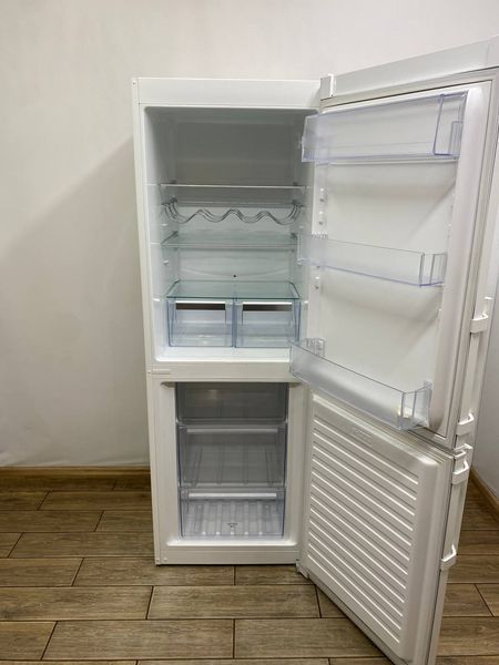 Холодильник двокамерний Electrolux EN7000W1 117W 306+91л sn 95060069 n 410 000048434 фото