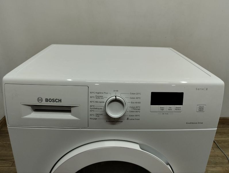 Стиральная машина Bosch WAJ28067FR 09 2000W sn 600192 n 361 000046839 фото
