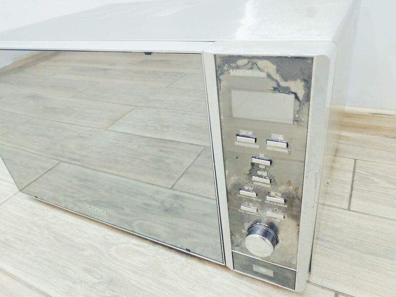 Мікрохвильова піч Caso MCG30 Chef 1400w гриль 1250w sn 002660337000512 000044696 фото