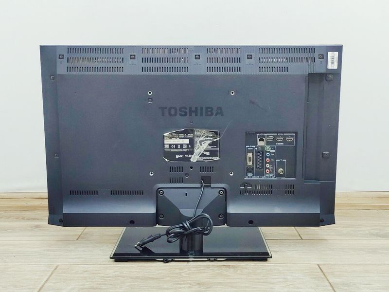 Телевизор 32 Toshiba 32TL933 LCD Full HD Smart TV 000045273 фото