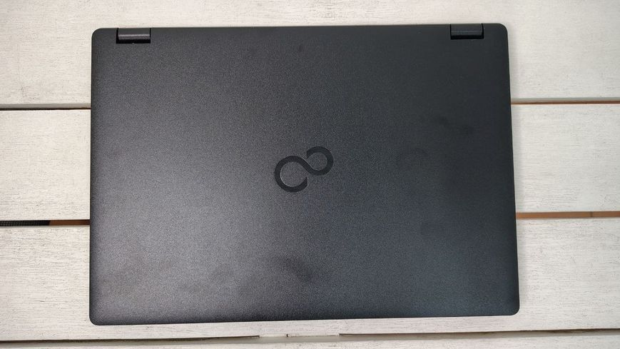 Ноутбук Fujitsu LifeBook E449 14 FHD бат до 4 годин 000053283 фото
