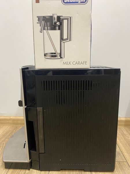 Кофемашина DeLonhi Perfecta cappuccino ESAM 5500 S sn 14719 1350W 000047536 фото