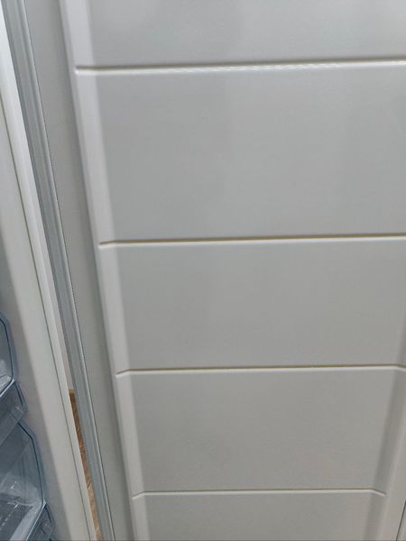 Морозильная камера Electrolux EUC29220W 100W 260л sn 13130017 n 461 000049672 фото