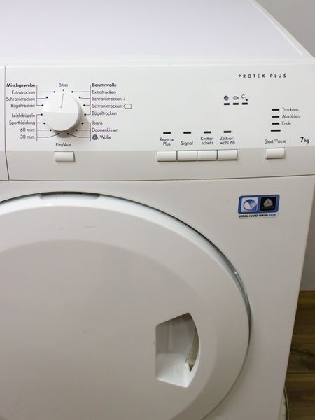 Сушильна машина AEG T55770IH3 900w 7 кг sn 44557128 000034517 фото