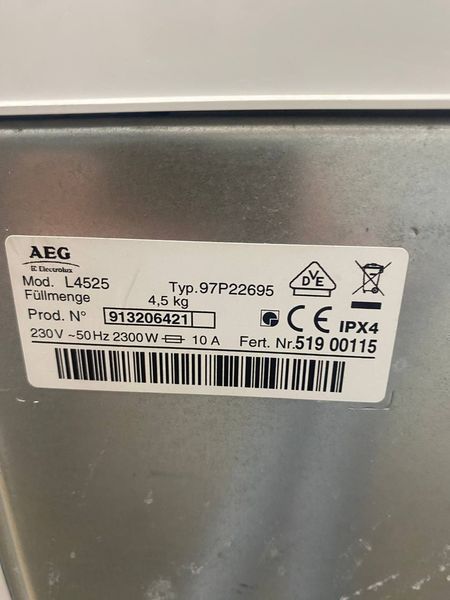 Стиральная машина вертикальная AEG L4525 2300W 4.5кг sn 913206421 000048177 фото