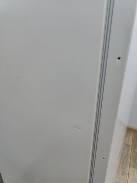 Морозильная камера Electrolux EUC29220W 100W 260л sn 13130017 n 461 000049672 фото
