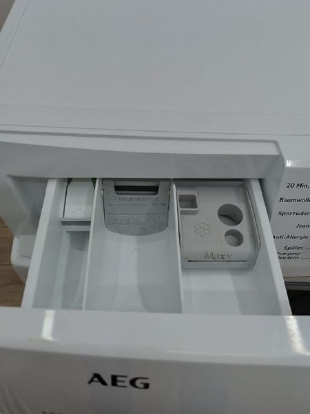 Стиральная машина AEG 6000 Series L6FBA484 000045995 фото