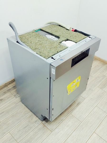 Посудомийна машина AEG FEE62600PM 1950w 12 персон sn 00230015_партія 3 номер 145 000040944 фото