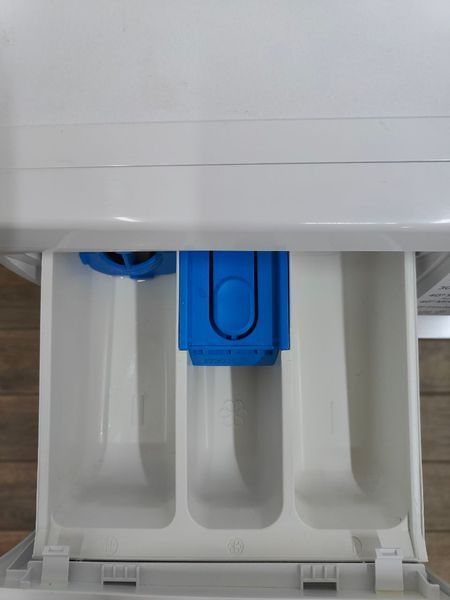 Стиральная машина Siemens iQ500 WM14T3E8DN 03 2300W 8кг sn 9412100436 000053595 фото