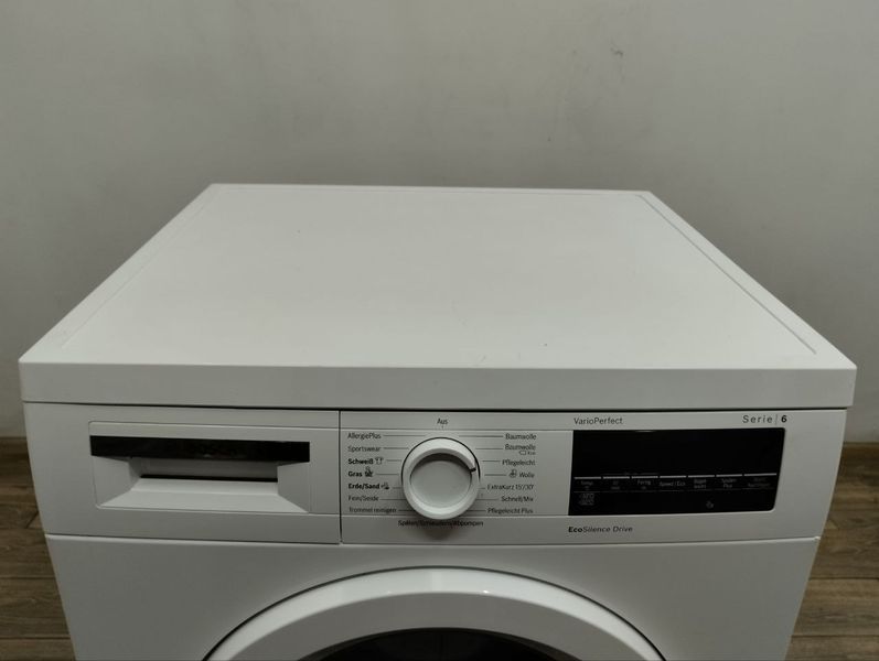 Стиральная машина Bosch Serie6 WUQ28420 sn 9809 00645 000045988 фото