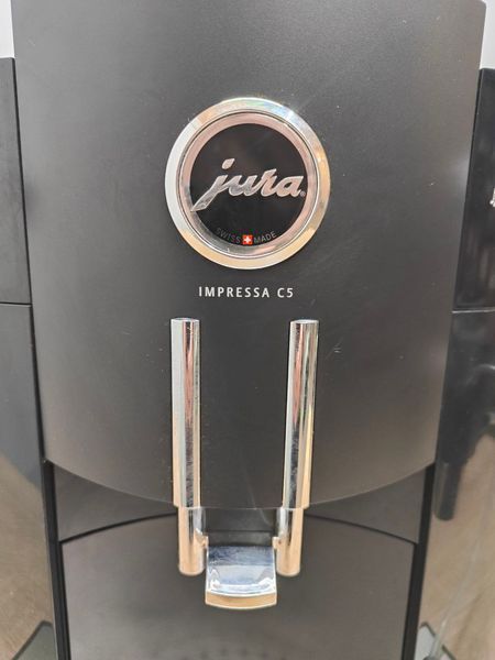 Кофемашина Jura impressa C5 Type 651 1450W sn 56749 000051206 фото
