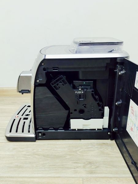 Кофемашина Saeco Intelia EVO HD8752 000029220 фото