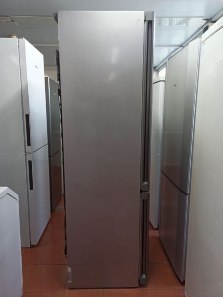 Холодильник двокамерний Liebherr Cpel 4813 Index 20A 001 243+99 sn 499709989 290е 000036359 фото