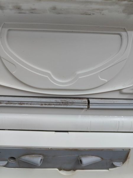 Стиральная машина вертикальная Electrolux L47430 2300W 6кг sn 91200040 000053063 фото
