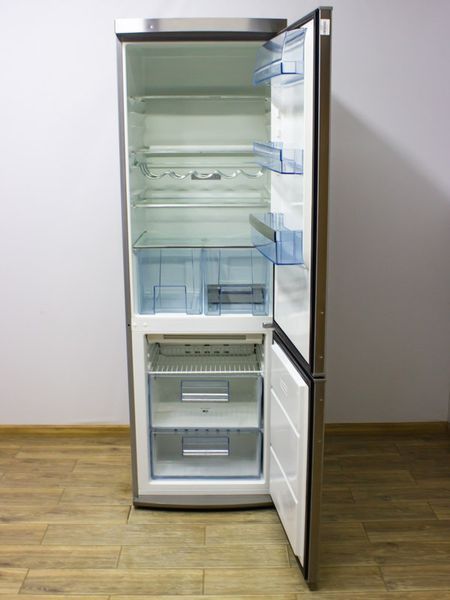 Холодильник двокамерний AEG S73400CNS0 245+54л 215w sn 13910034 000032365 фото