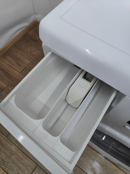Стиральная машина Bauknecht WA Plus 622 Slim 2100W 6кг sn 858351303000 000050106 фото