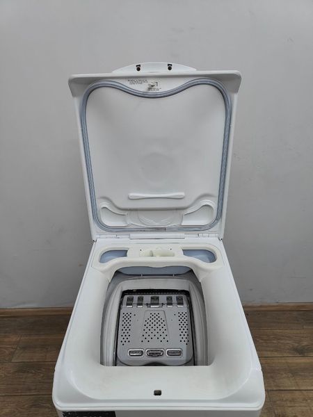 Стиральная машина вертикальная Electrolux L47430 2300W 6кг sn 91200040 000053063 фото