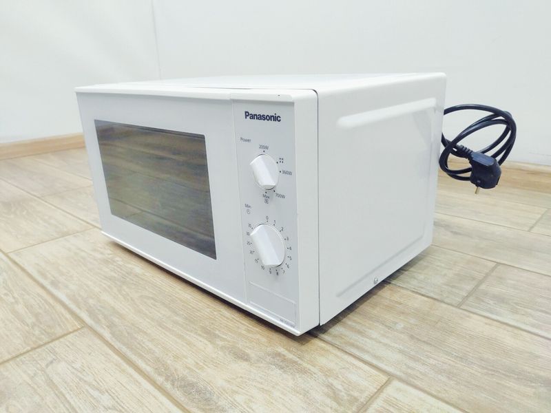 Микроволновая печь Panasonic NN E201WM EPG 000039587 фото