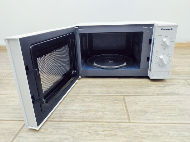 Микроволновая печь Panasonic NN E201WM EPG 000039587 фото