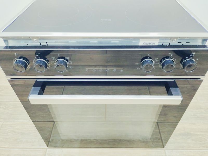 Электродуховка с варочной поверхностью Beko BBUM13329XS 000043153 фото