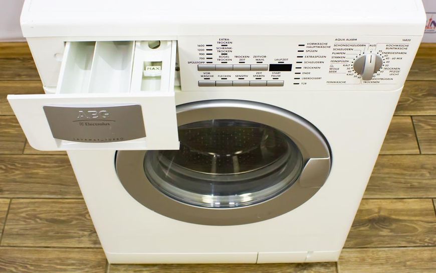 Стиральная машина AEG L16820 000015275 фото