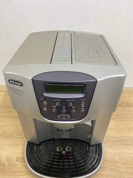 Кавомашина Delonghi Magnifica Pronto cappuccino 000048525 фото