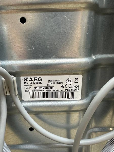 Стиральная машина вертикальная AEG Lavamat L60260TL 2200W 6кг sn 24600237 000054208 фото