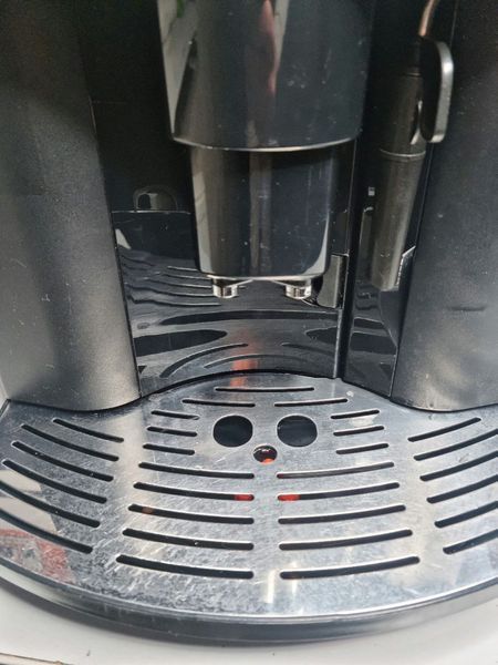 Кавомашина DeLonghi ESAM3000 B 1450w sn 15119 000038317 фото