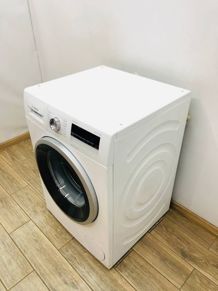 Стиральная машина Bosch Serie4 WM14W5FCB09 000015276 фото
