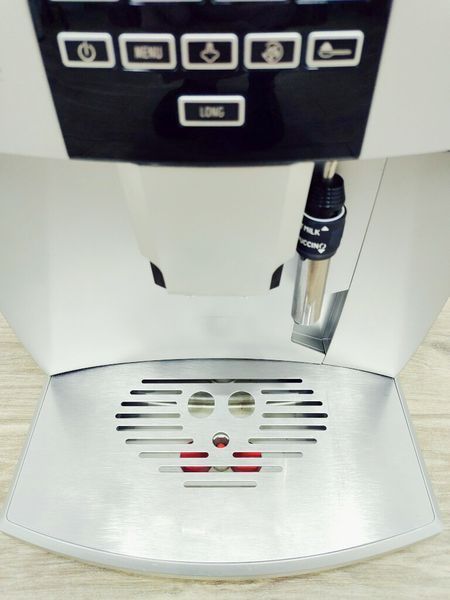 Кофемашина DeLonghi Magnifica Rapid ESAM04 320 S 000039479 фото