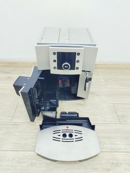 Кофемашина DeLonghi Perfecta ESAM5400 S 000021835 фото