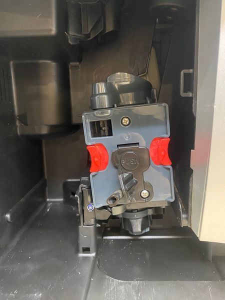 Кавомашина Delonghi Magnifica Pronto cappuccino 000048525 фото