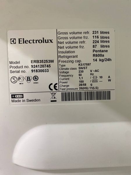 Холодильник двухкамерный Electrolux ERB35253W 150W 224+87л sn 91830033 n 412 000048797 фото