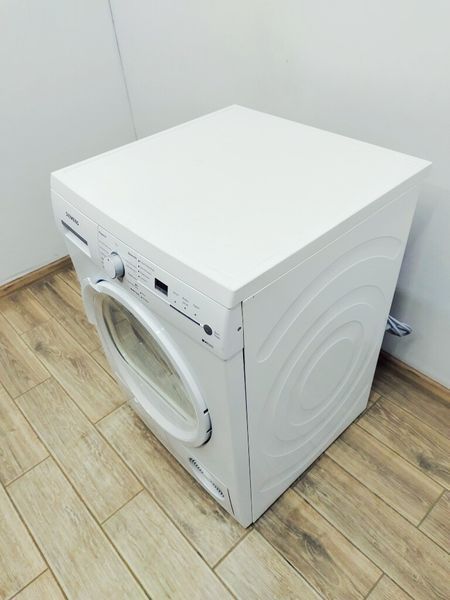 Сушильная машина Siemens IQ500 WT46E305 46 000038334 фото