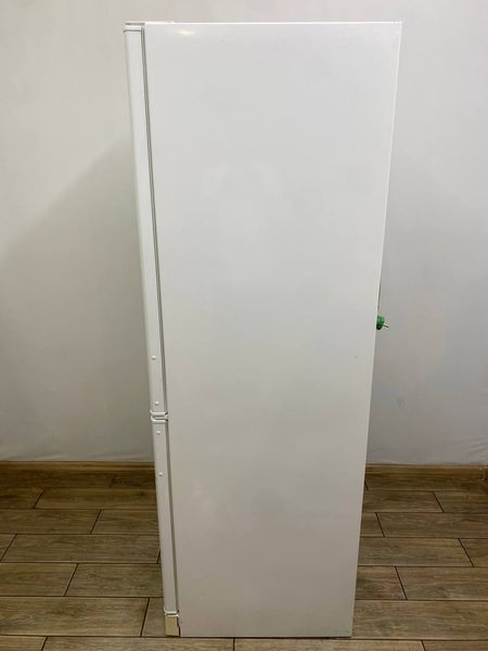 Холодильник двухкамерный Electrolux ERB35253W 150W 224+87л sn 91830033 n 412 000048797 фото