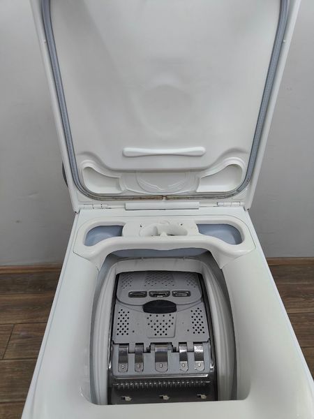 Пральна машина вертикальна Electrolux L47230 2300W 6кг sn 84300295 000053094 фото