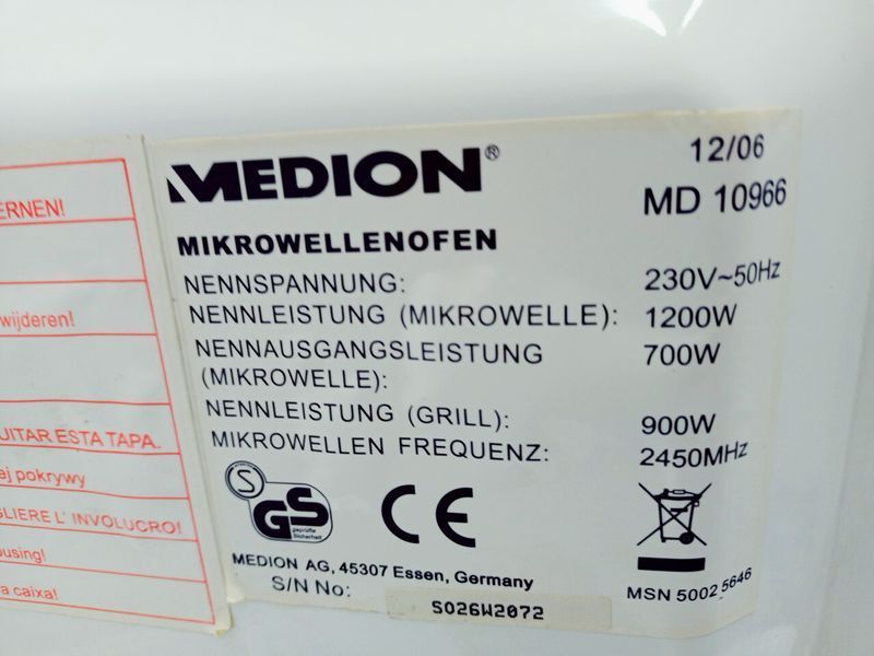 Мікрохвильова піч Medion MD 10966 1200w гриль 900w sn S026W2072 000042852 фото