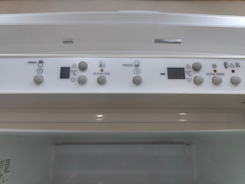 Холодильник Electrolux ERB3516 130W 216+87л sn 61801432 n618 000052984 фото