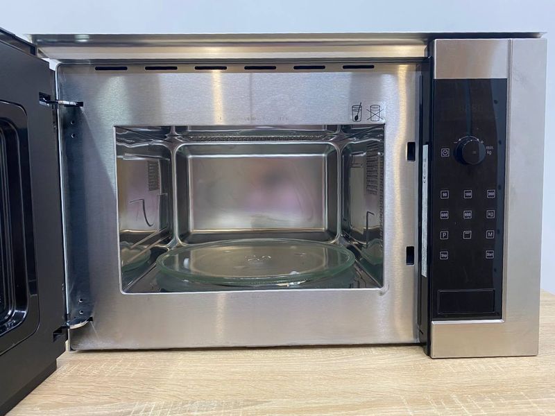 Мікрохвильова піч вбудована Neff 1450W sn 9601051292 000048336 фото