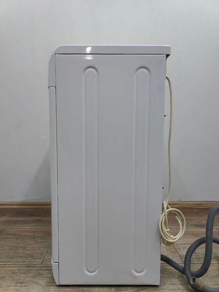 Стиральная машина Hotpoint ARSF1050 CIS 1850W 5кг sn 805267419 000052089 фото