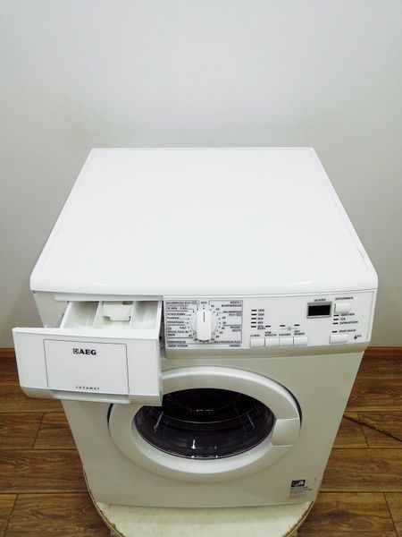 Стиральная машина AEG L5460DFL 000035311 фото