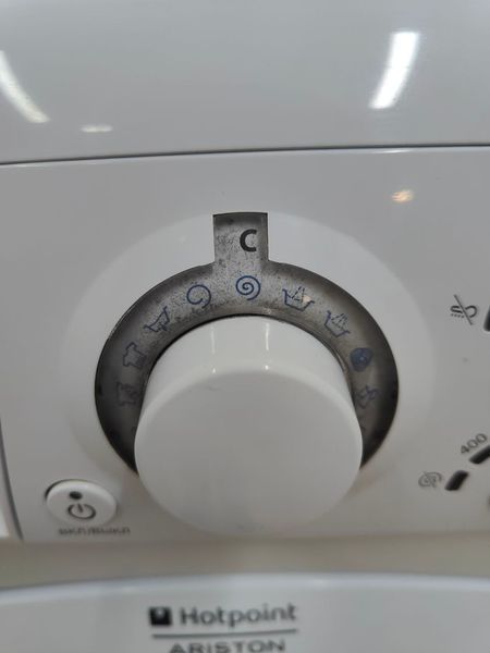 Стиральная машина Hotpoint ARSF1050 CIS 1850W 5кг sn 805267419 000052089 фото