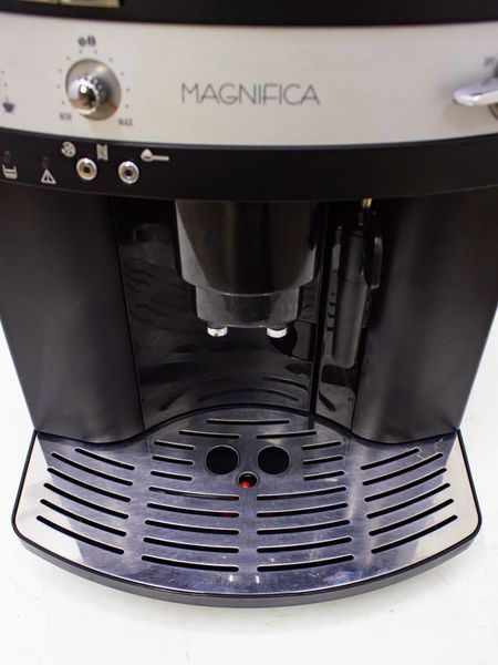 Кавомашина DeLonghi ESAM3000 B 1350w sn 94017 000028884 фото