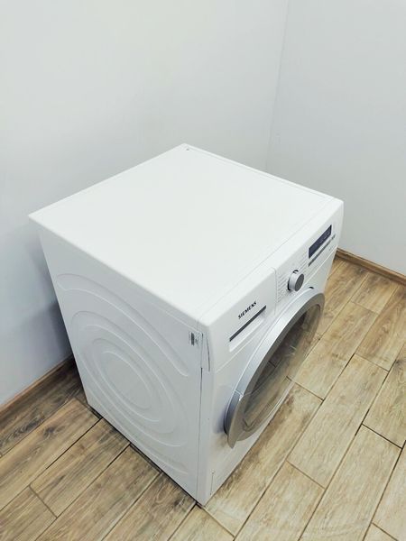 Сушильна машина Siemens IQ700 WT46W2FCB 01 1000w 7 кг sn 9308 200092 000036906 фото